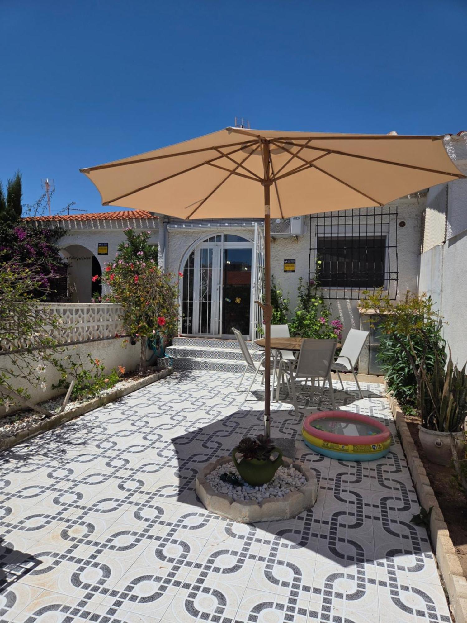 Holiday Apartments Torrevieja Bagian luar foto
